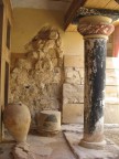 Alcuni resti degli scavi di Knossos a Creta...l'immagine vuole ricreare l'atmosfera dell'epoca