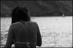 Ragazza al lago
