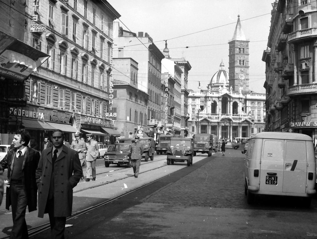 -PU106 W 15 SCAN STRISCIA 47_P-32.jpg