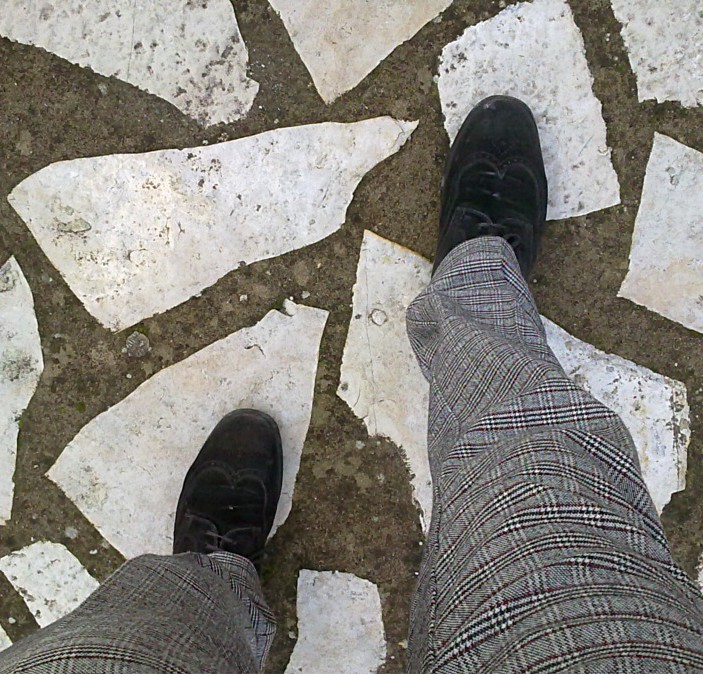 040120121897_c3.jpg