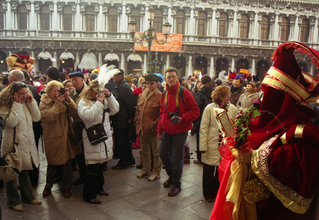 04N-carnevaleve45.jpg