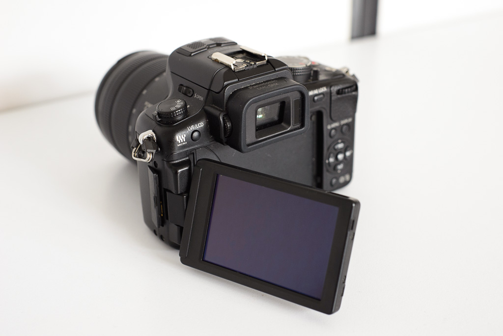 0727-lumix_gh2.jpg