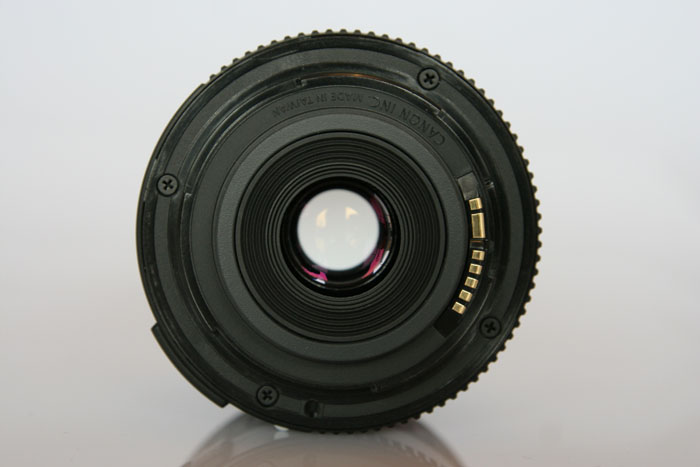 07_Canon EF-S 18-55 3.5-5.6II rear.jpg