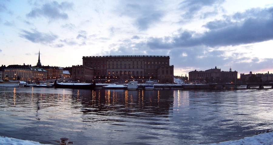 100_5538_9w.jpg