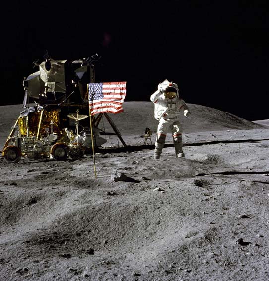 122_Apollo_landing.jpg