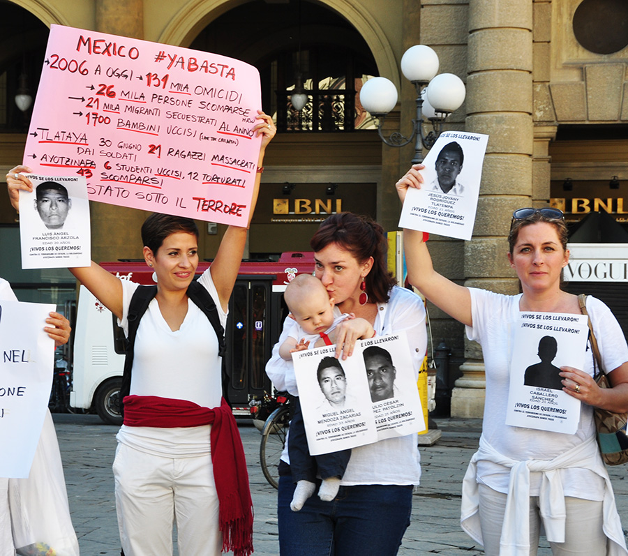 141019_Ayotzinapa_protesta_firenze10.jpg