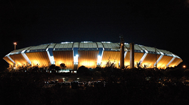14 Lo Stadio San Nicola.jpg