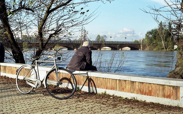 15804592951_caa91de4dc_z.jpg