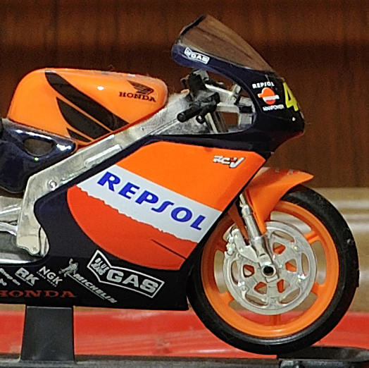18-105-f11.jpg