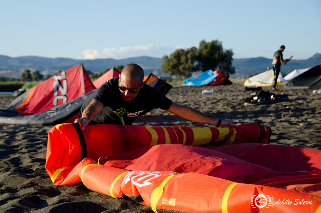 19 ripiegare il kite _DSC_3945.jpg