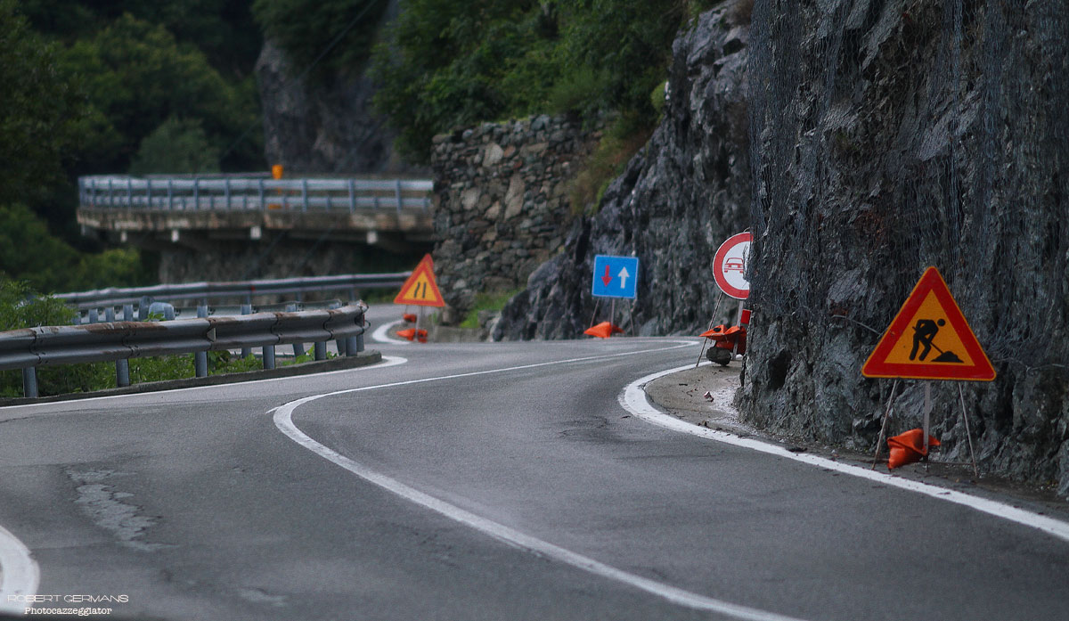 200mm-curve-4u.jpg