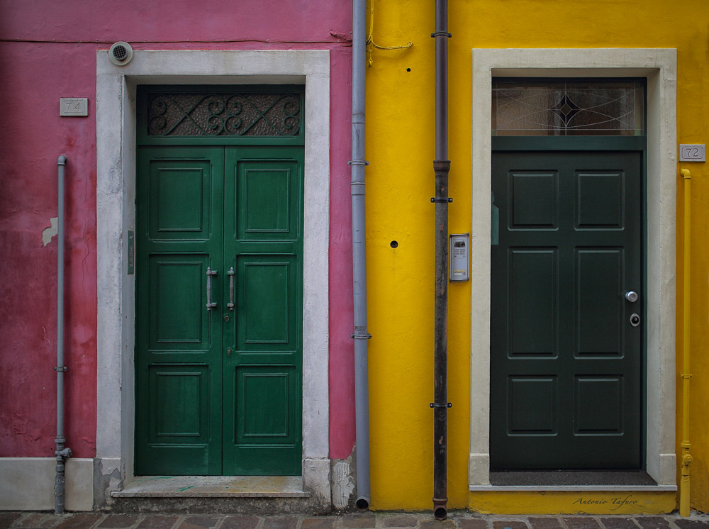 2014_06_21-porte-rosa-e-gialla.jpg