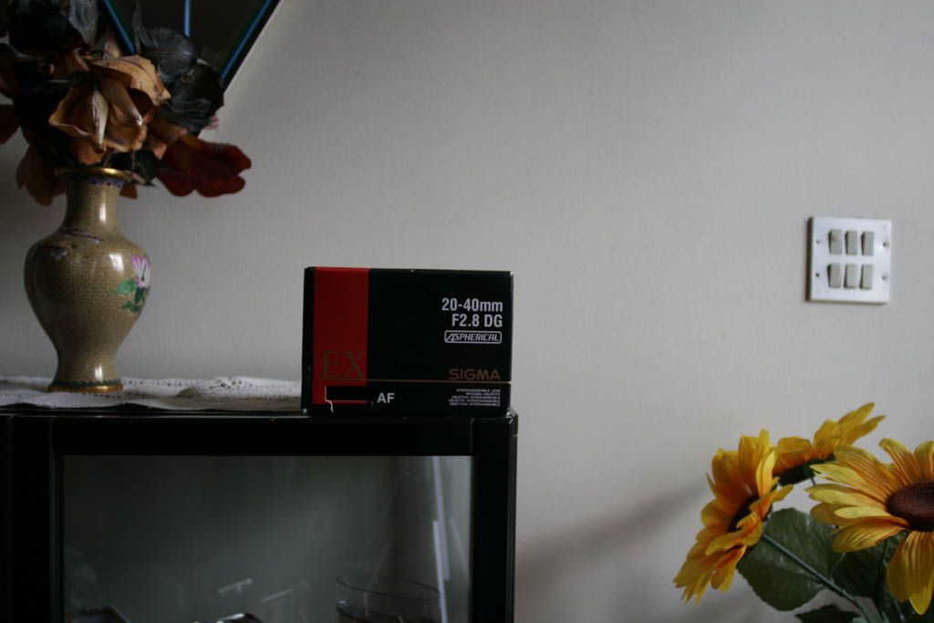 20mm-f2.8.JPG