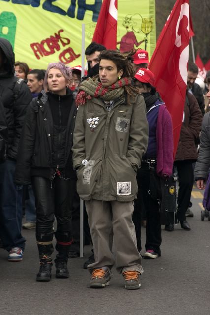 25_11_05_sciopero_generale_modena_15.jpg