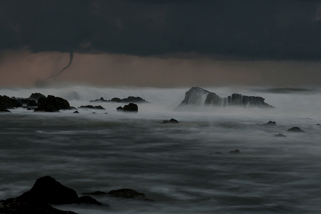 2952 tornado1.jpg