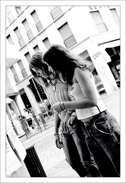 2ragazze.jpg