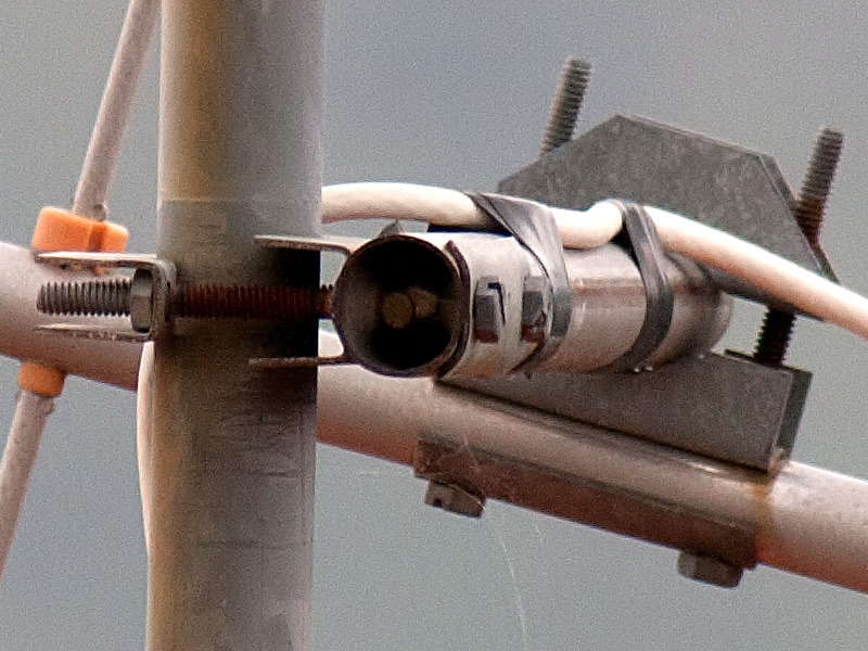 300-f4-IS-+-2x-crop-100%.jpg