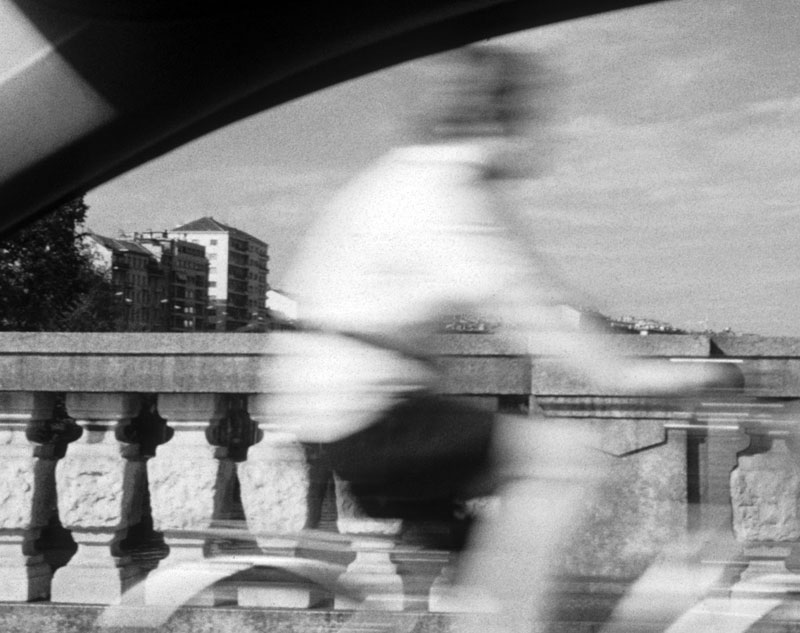 4. Con la coda dell'occhio.jpg