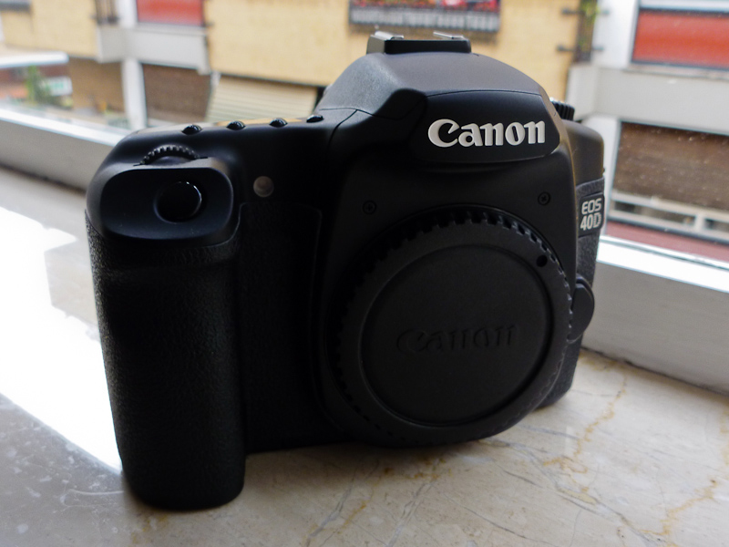 40D+BG-1.jpg