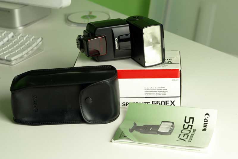 55BB6900.jpg