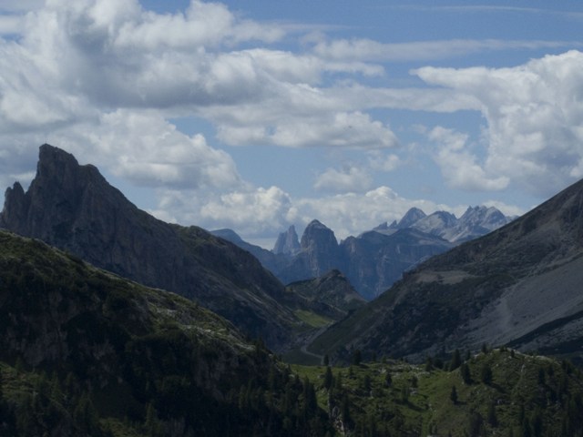 5TorriNonHDR.JPG