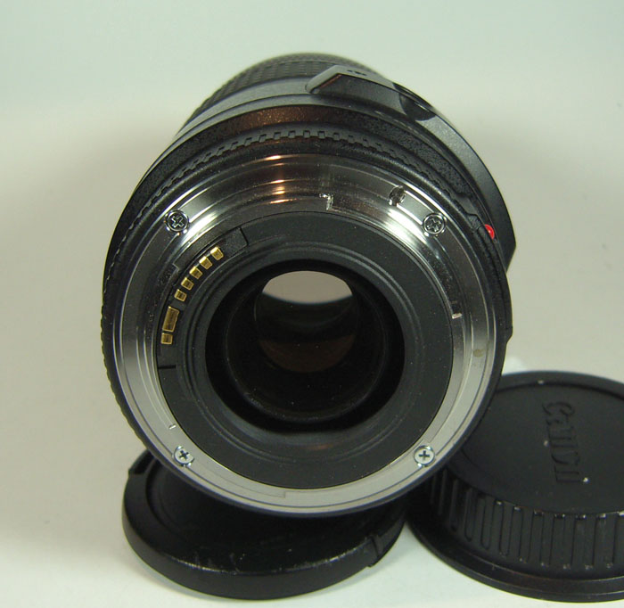 70-300ca E.JPG