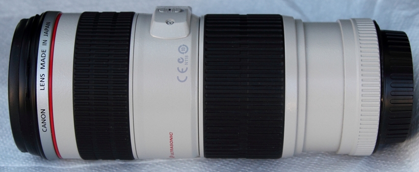 70 200 is 03 red.JPG