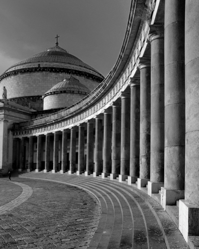 736 - Il colonnato.JPG