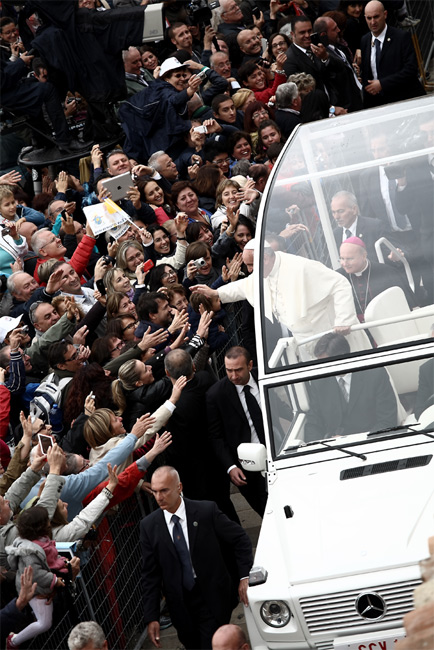 8-Hug-of-crowd.jpg