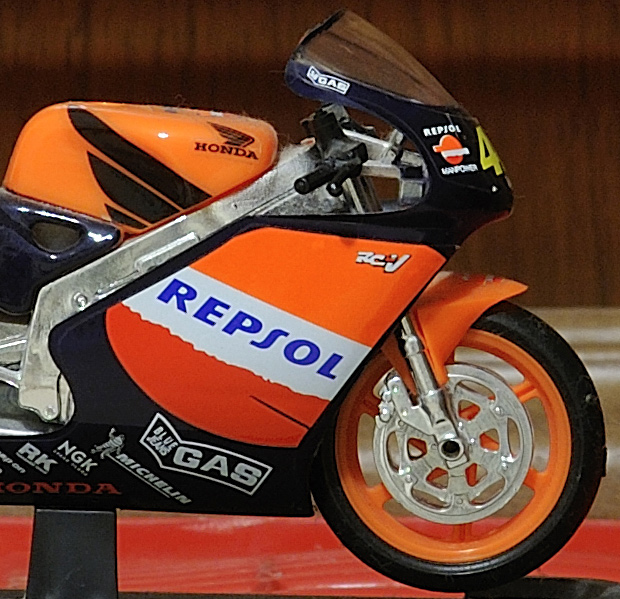 80-200-f11.jpg