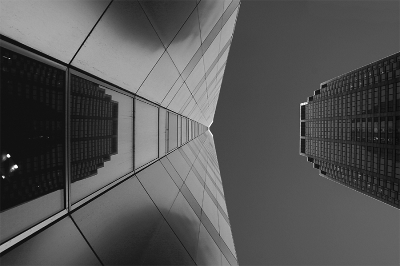 899_9950 copysmall.jpg