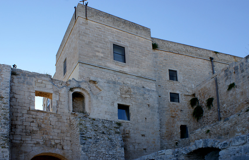 Abazia-di-pulsano-2.jpg