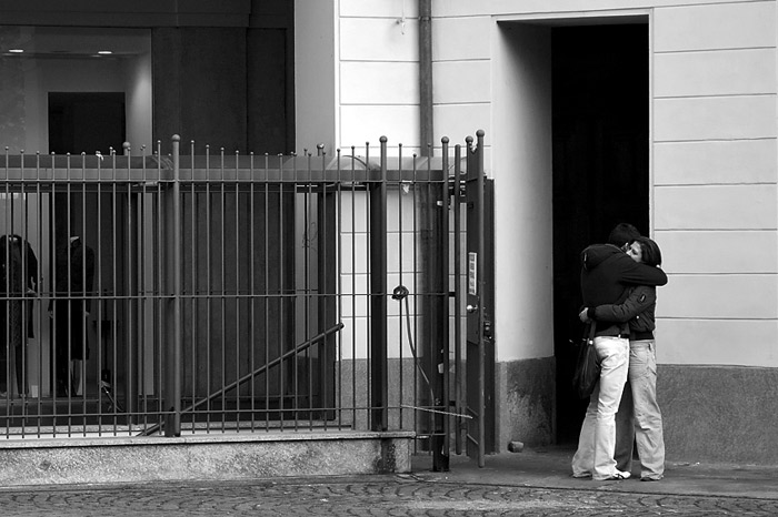 abbraccio-nuova-versione.jpg
