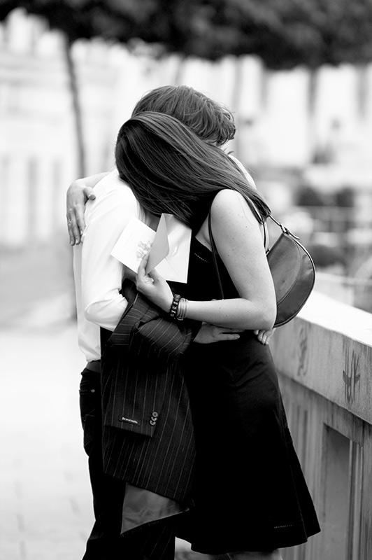 abbraccio_01_BW_800.jpg