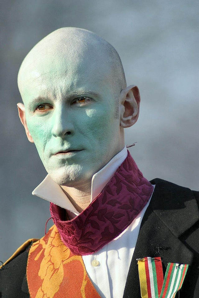 acavaliere viso verde.jpg
