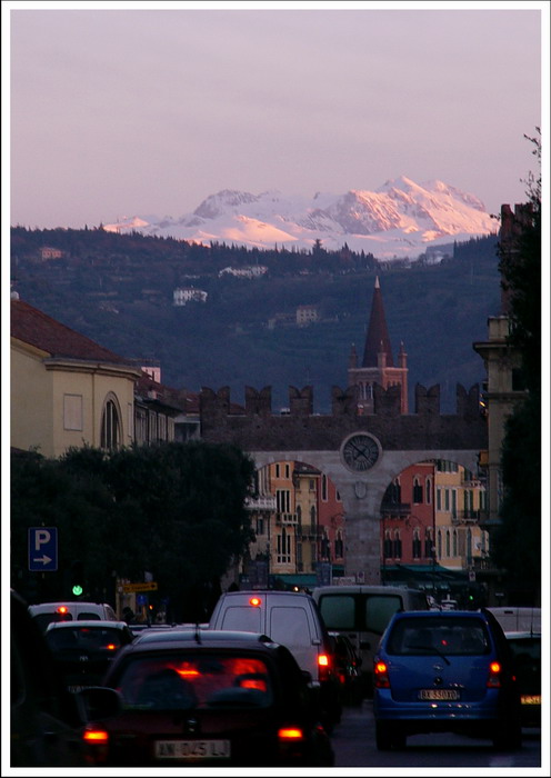 Alba su Verona_ridimensionare.jpg
