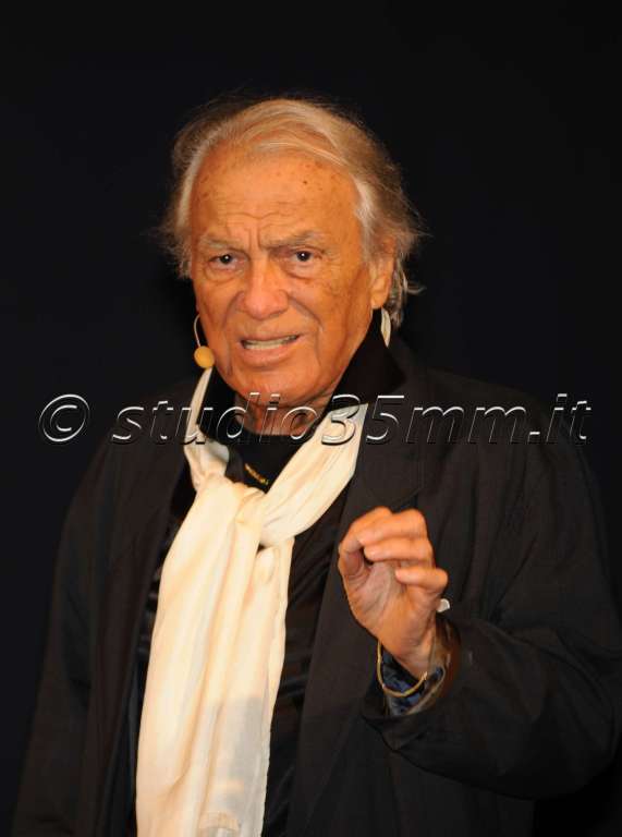 Albertazzi_013wtmkwtmk.jpg