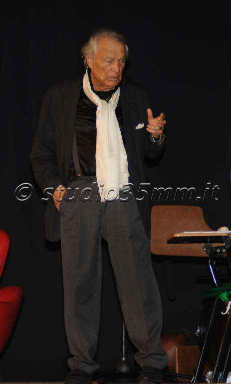 Albertazzi_015wtmkwtmk.jpg