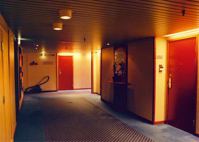 album_pic_hotel-b.jpg