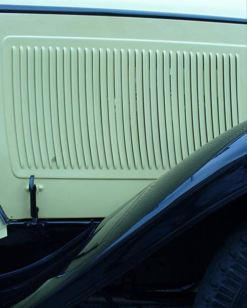 Auto d'epoca a schio - particolare.-.JPG