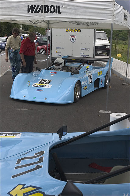 B02.jpg