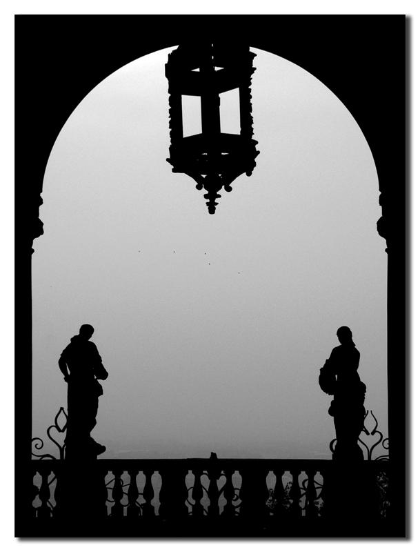 Balcone controluce cornice (Custom).jpg