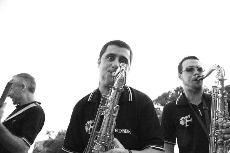 banda13bw.jpg