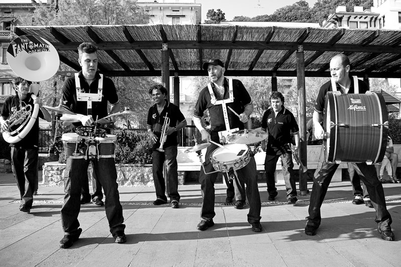 banda9bw.jpg