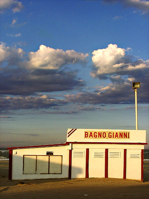 Beach_3_small2.jpg