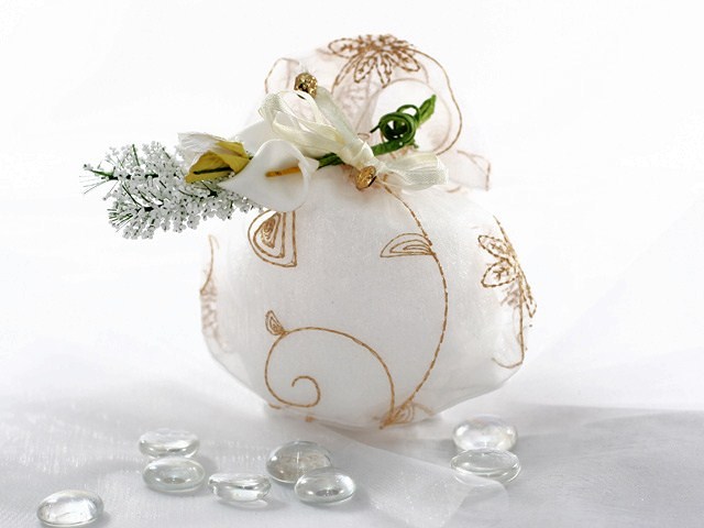 belxxxxxxx_sacchettino_portaconfetti_bomboniera_bianco_pic_calla.jpg