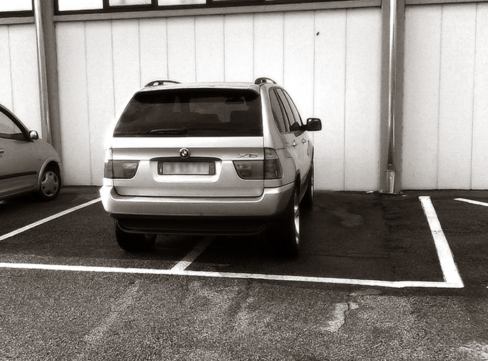 bmw.jpg