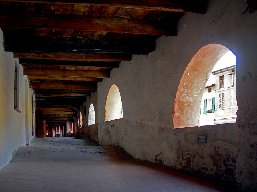 Brisighella-antica-via-degli-asini-via-del-borgo-e-controvia2.jpg