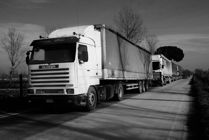 C_052_310 BLACK copia.jpg