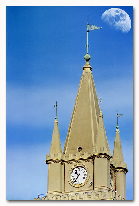 Campanile-Luna.jpg